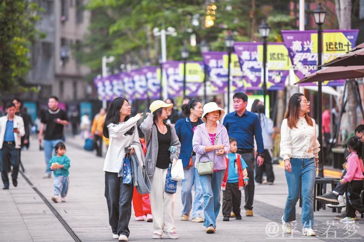 年轻人娱乐消费丰富多彩丨文化中国行 年轻人娱乐消费丰富多彩丨文化中国行